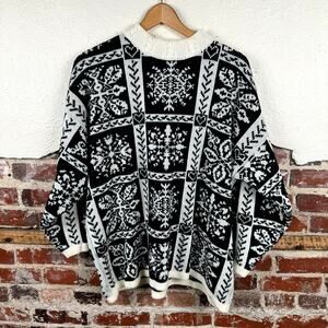 Vintage Stefano Sweater One Size Black White Snowflake Crewneck Pullover Winter
